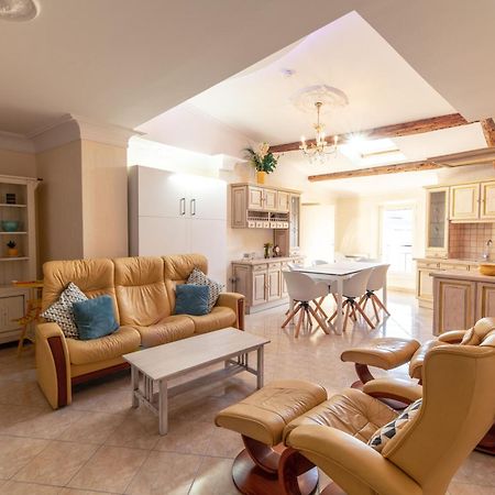 Appartement Du Couvent Narbonne Bagian luar foto