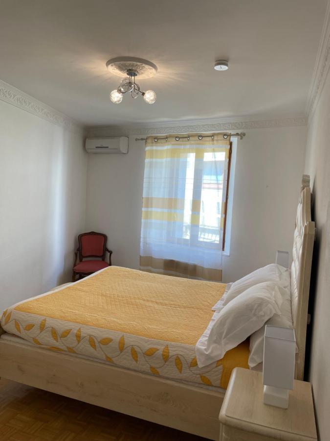 Appartement Du Couvent Narbonne Bagian luar foto