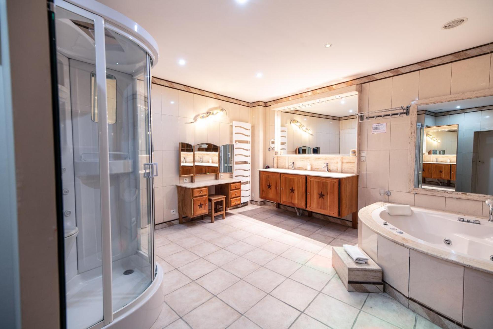 Appartement Du Couvent Narbonne Bagian luar foto