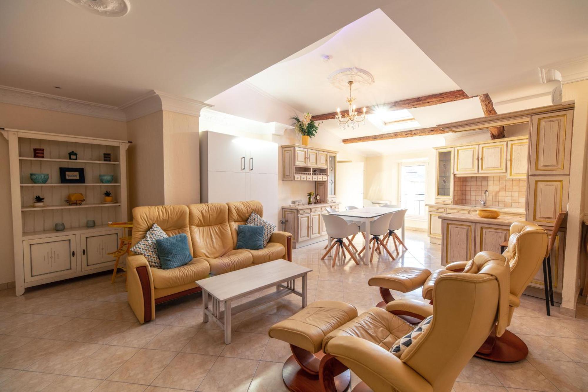 Appartement Du Couvent Narbonne Bagian luar foto