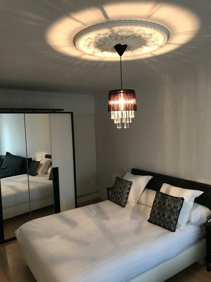 Appartement Du Couvent Narbonne Bagian luar foto